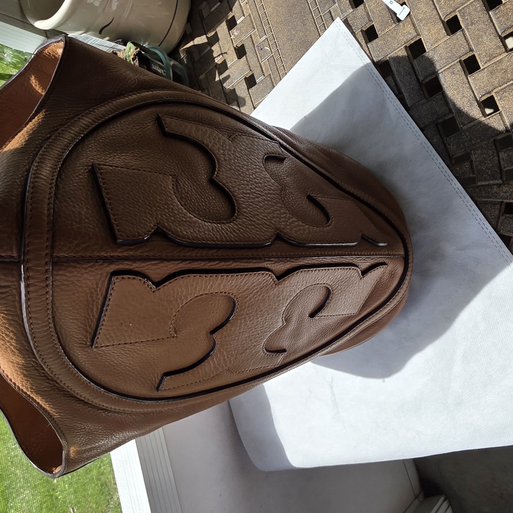 Tory Burch Tan Hobo Bag - Picture 7 of 16